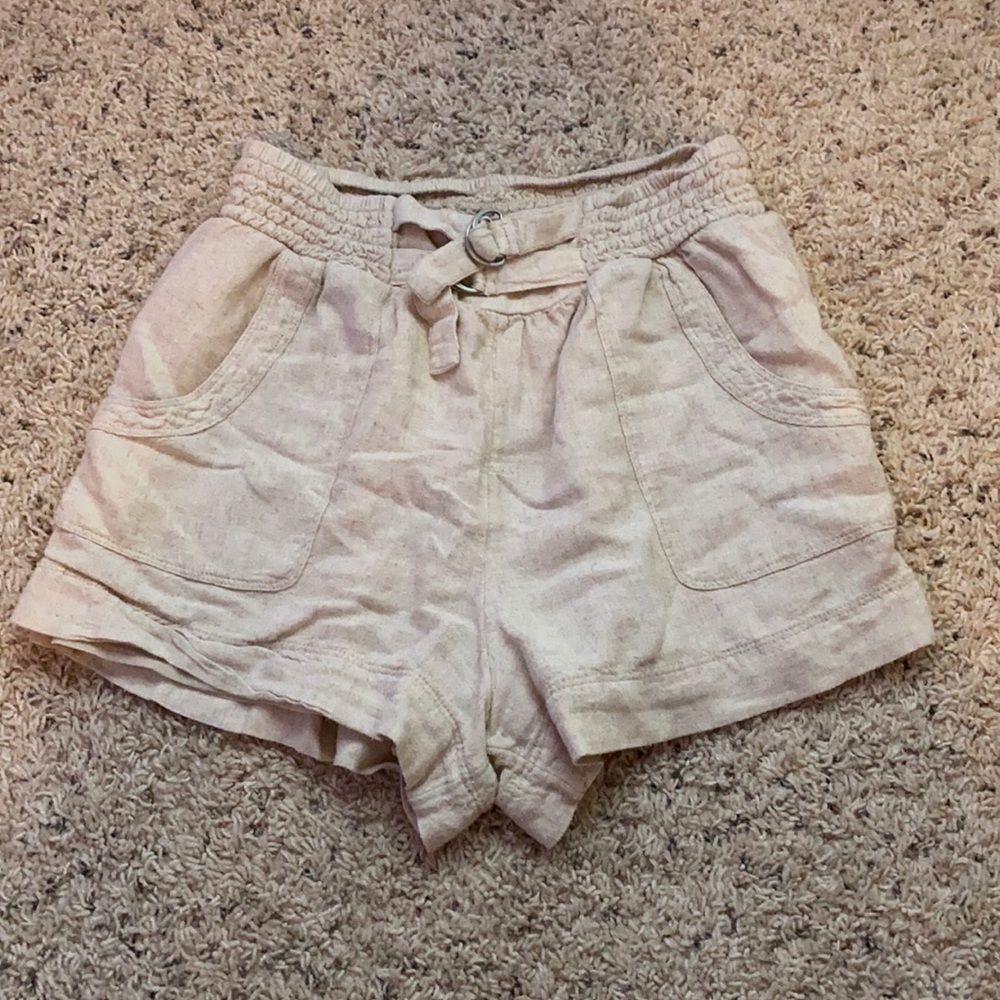 American Eagle cream dress shorts Size S